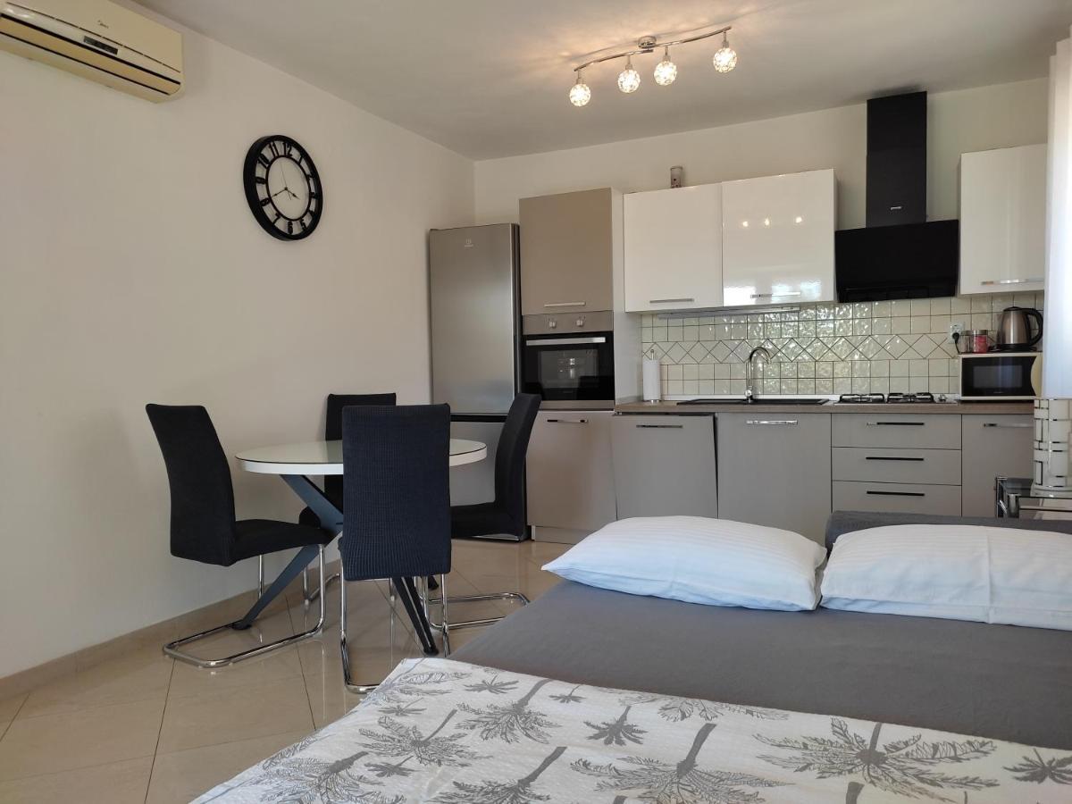 Grey House Zadar Apartment Exterior photo